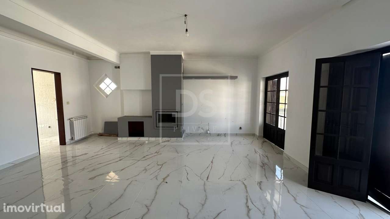 Moradia T4 com Mais de 1.500 m² de Terreno e Cave Habitável | Monte Re - Grande imagem: 3/18