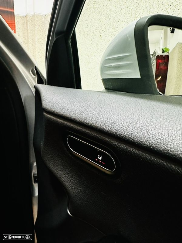 Mercedes-Benz A 180 d 7G-DCT Edition 2020 - 33