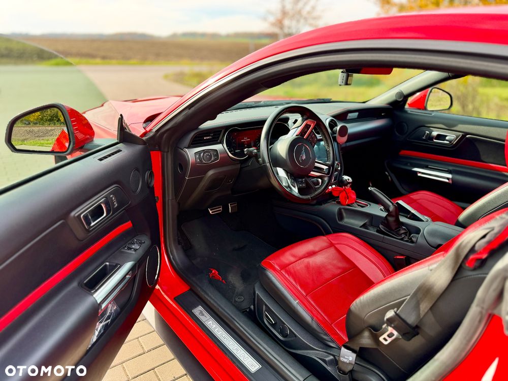 Ford Mustang 5.0 V8 GT - 14