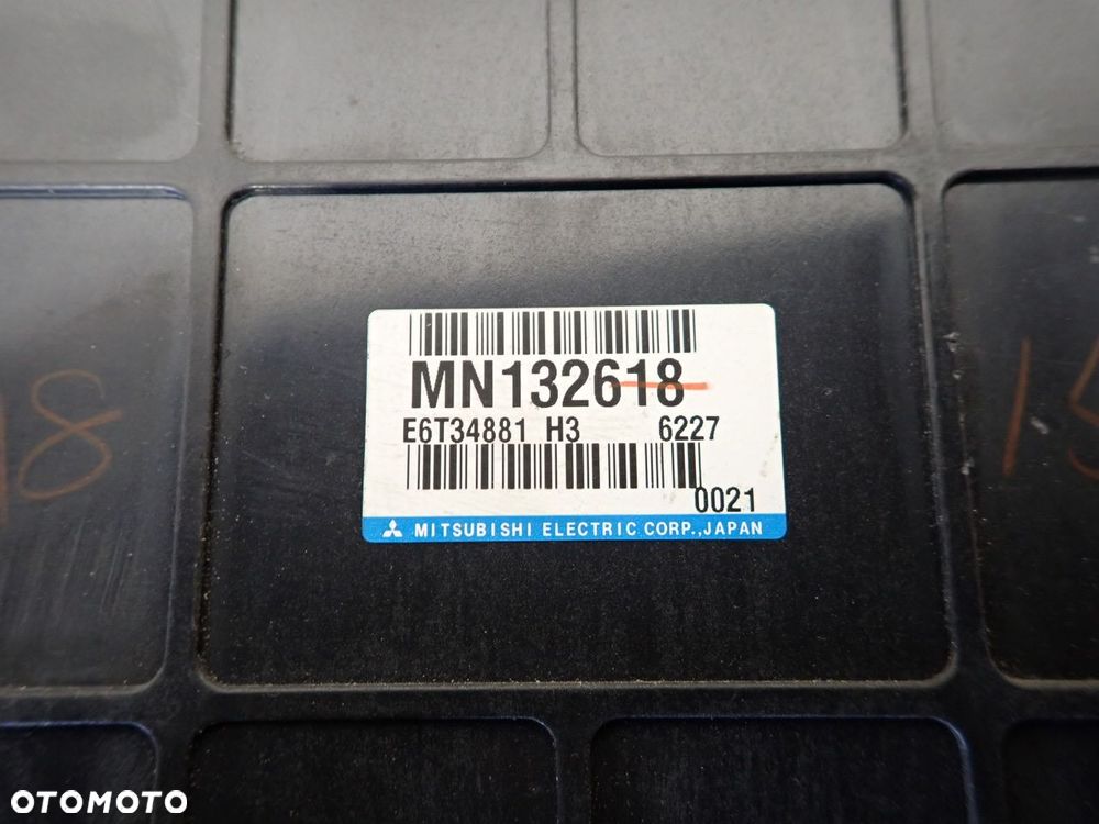 KOMPUTER SILNIKA MITSUBISHI LANCER VII 2.0   MN132618 - 2