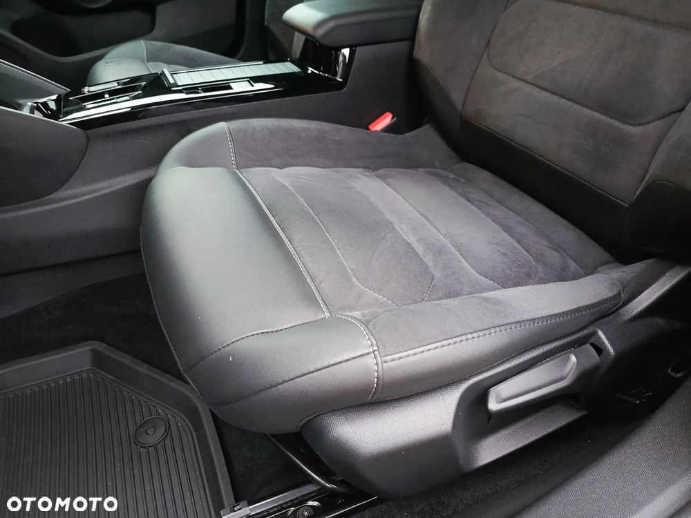 Citroën C4 1.2 PureTech Max S&S EAT8 - 13