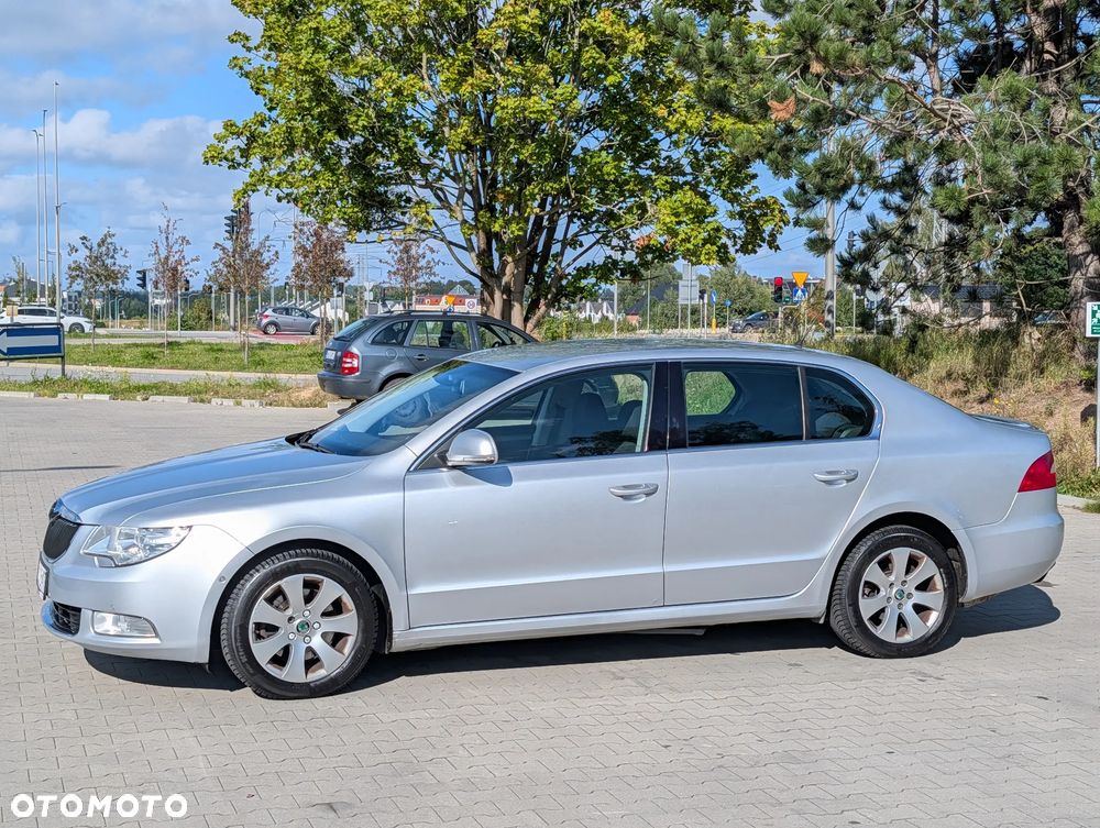 Skoda Superb 1.8 TSI DSG Ambition - 11