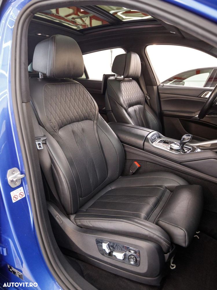 BMW X6 M M50i - 16