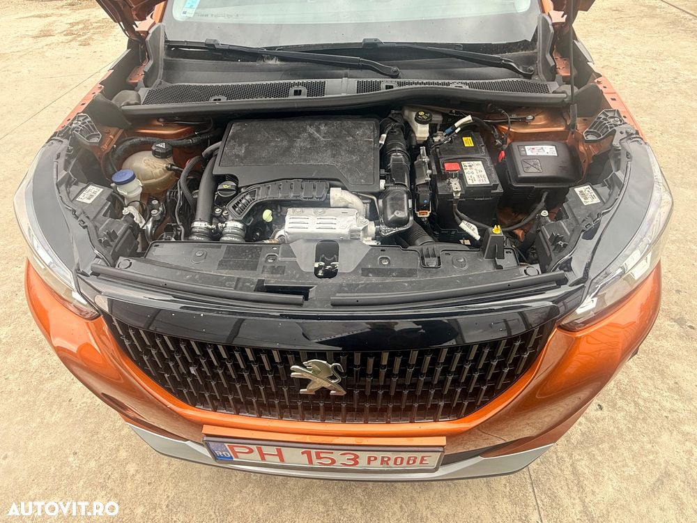 Peugeot 2008 PureTech 130 EAT8 Allure Pack - 32