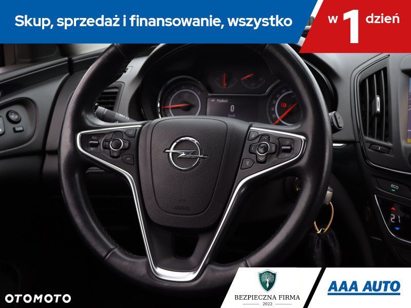 Opel Insignia - 18