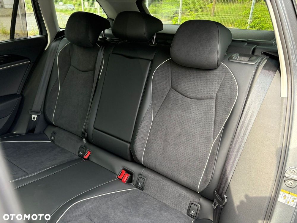 Volkswagen Passat - 21