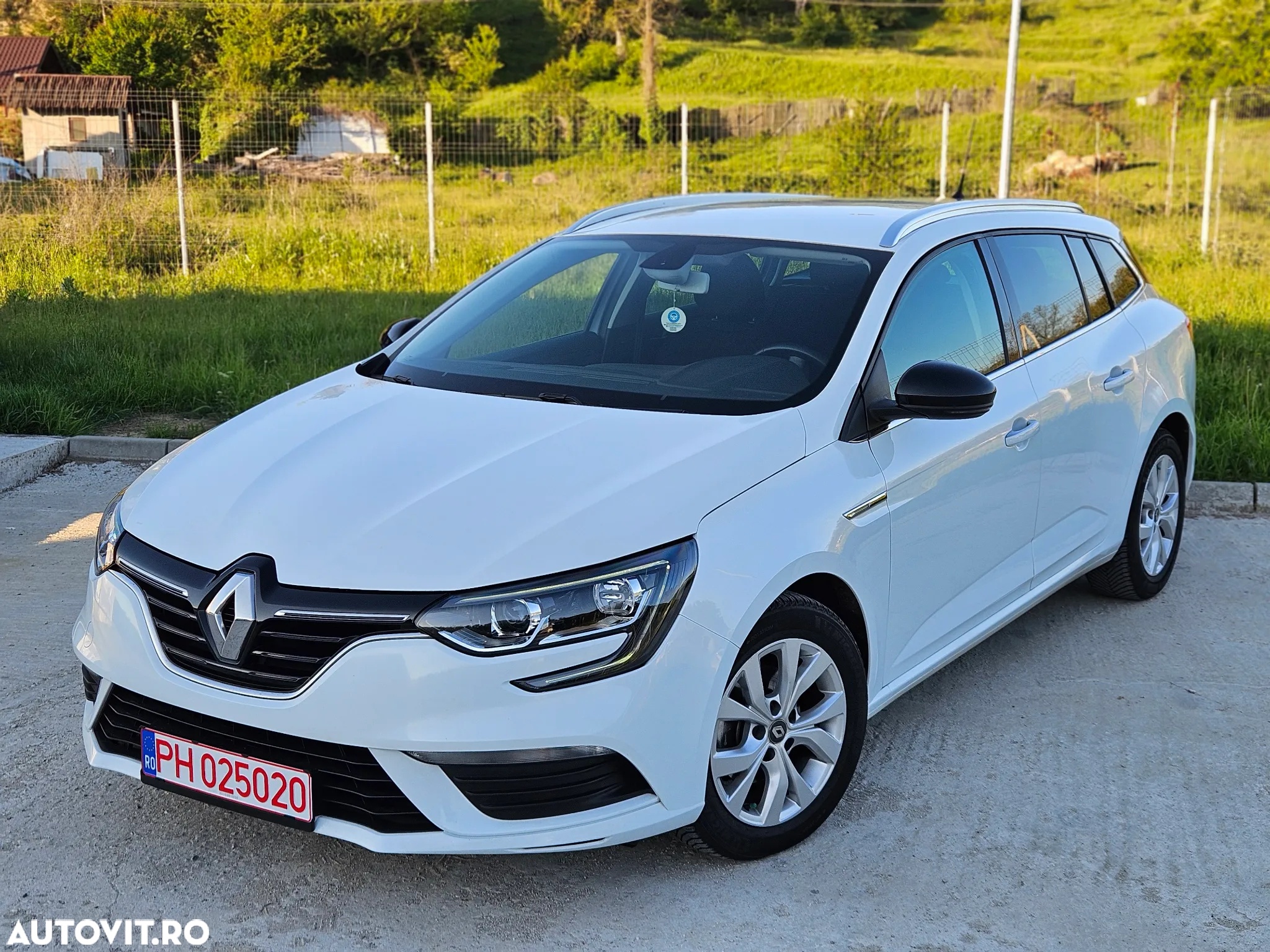 Renault Megane BLUE dCi Limited - 3