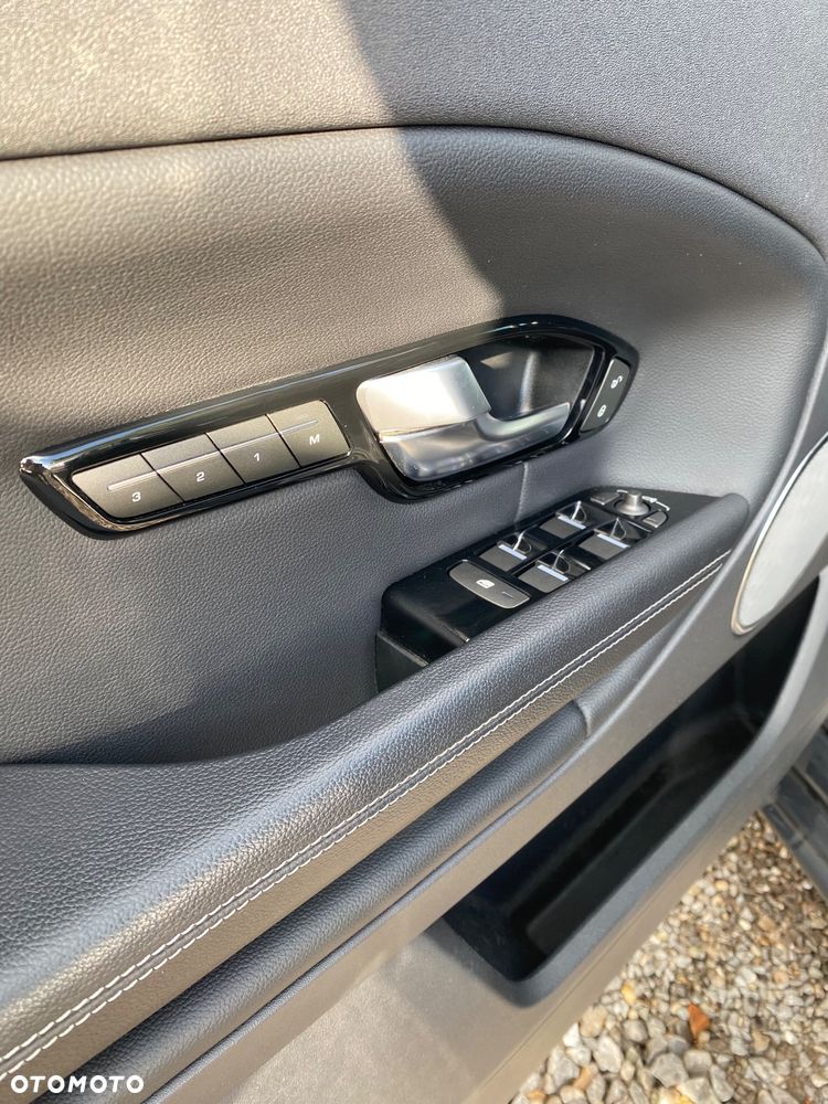 Land Rover Range Rover Evoque - 18