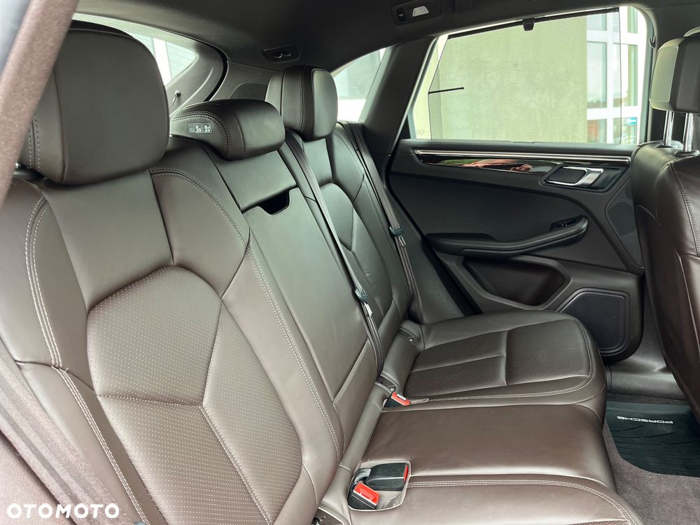 Porsche Macan - 15