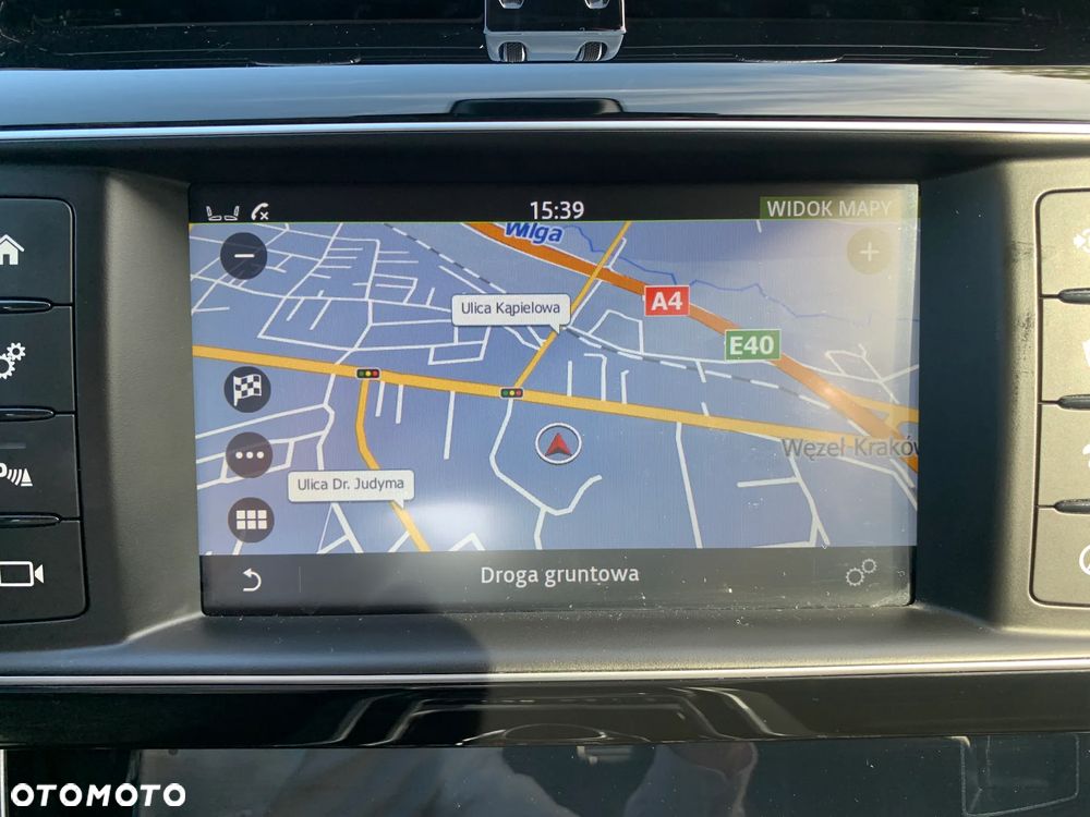 Jaguar XE 2.0 D Prestige - 13