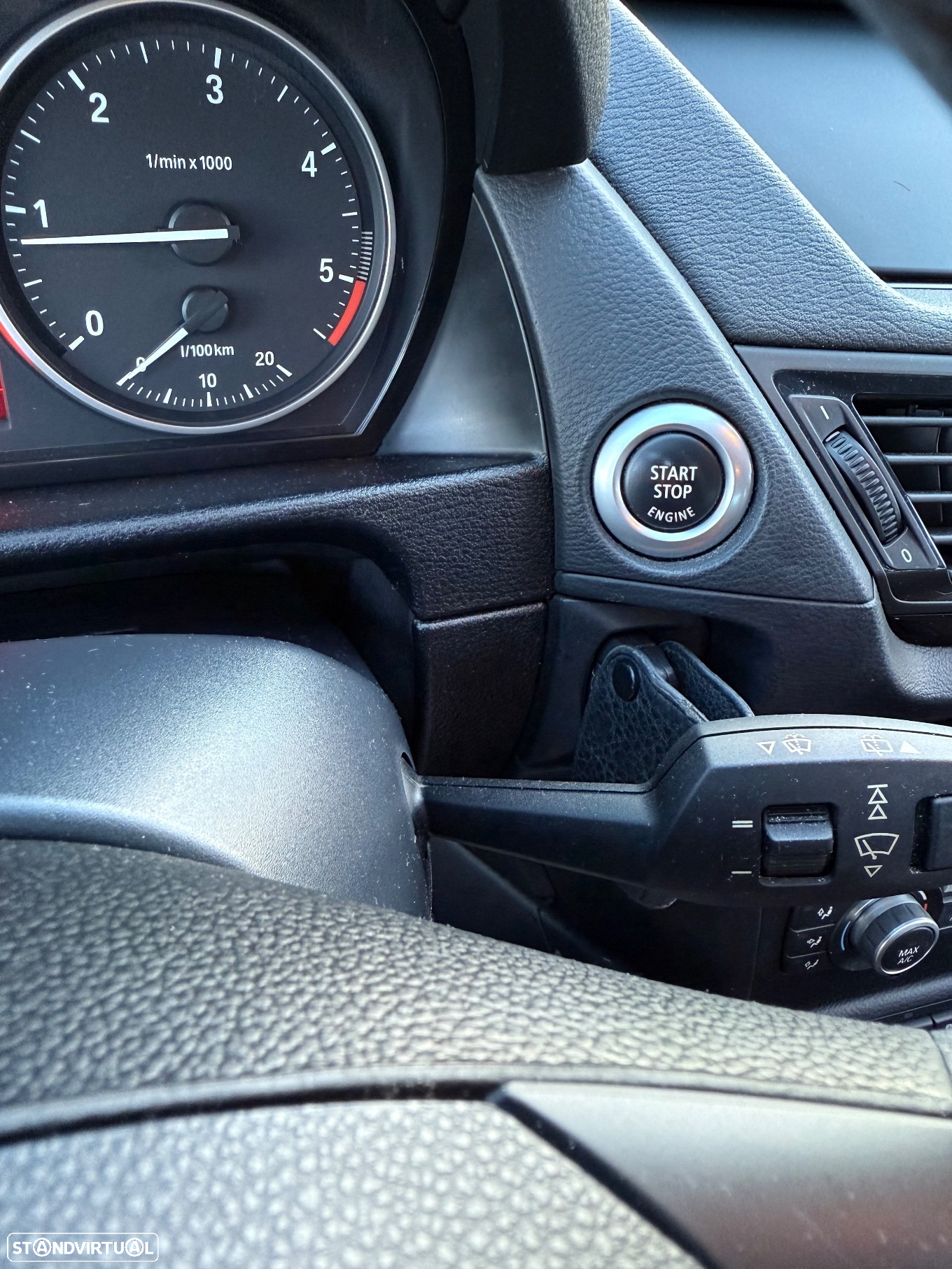 BMW X1 16 d sDrive xLine - 27