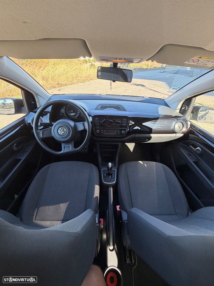 VW Up! 1.0 BlueMotion Move Auto - 5