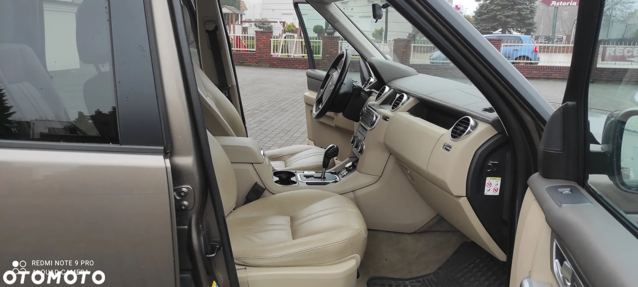 Land Rover Discovery IV 3.0 TD V6 HSE - 26