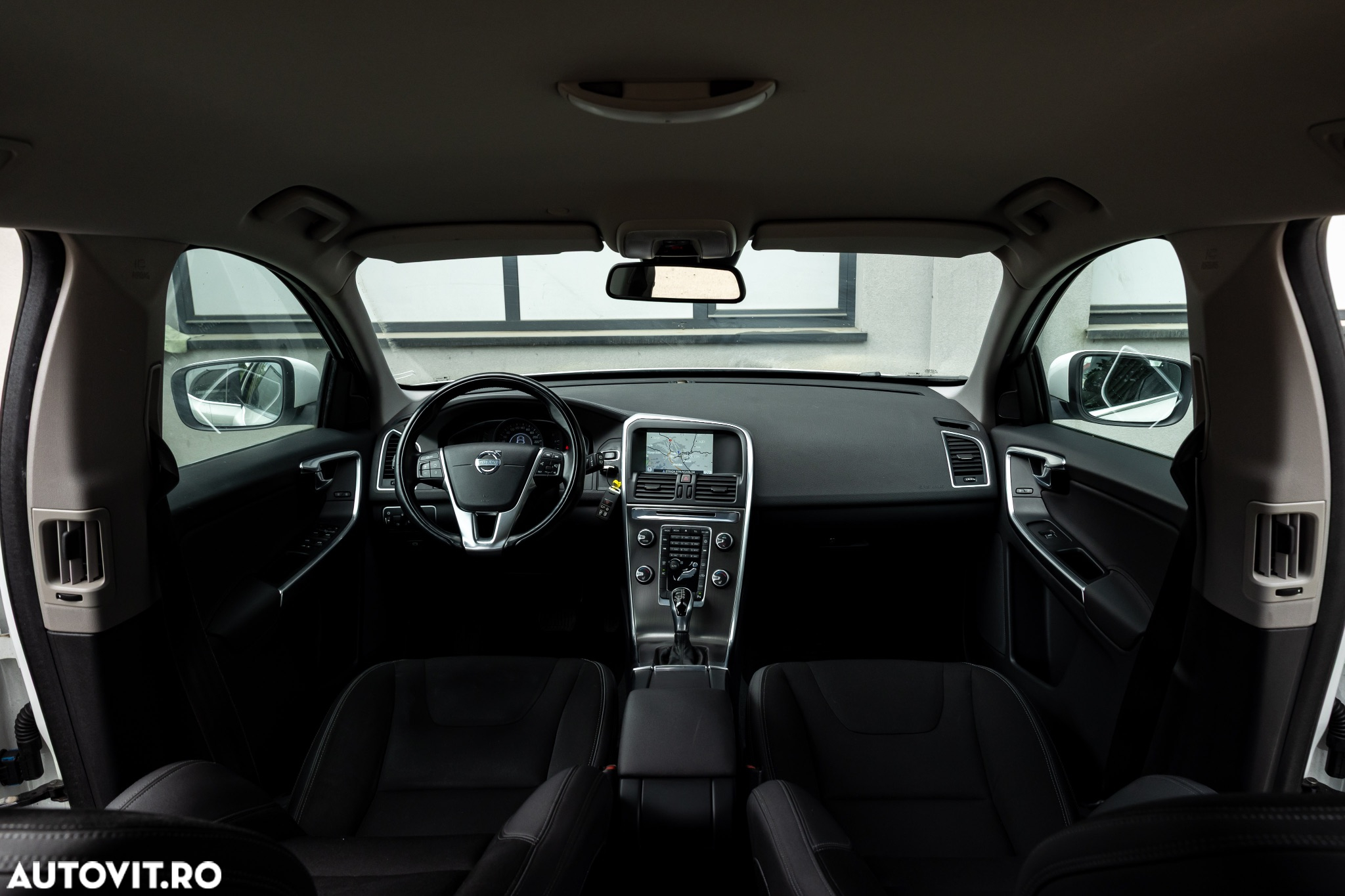 Volvo XC 60 D4 Geartronic Momentum Pro - 5
