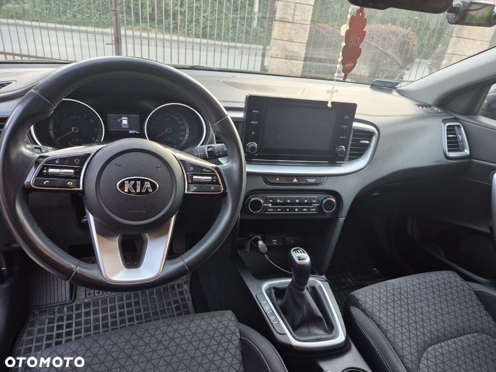 Kia XCeed 1.5 T-GDI M - 5
