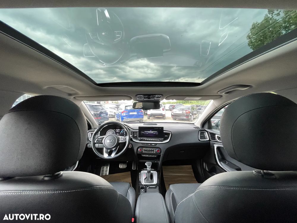 Kia XCeed 1.6 GDI 6DCT PHEV Vision - 12