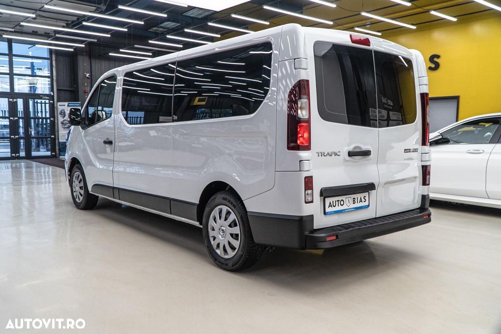 Renault Trafic 2.0 Blue dCi 110 S&S L2 8+1 Life - 6