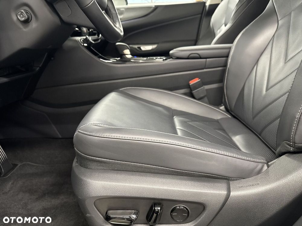Lexus NX 350h Omotenashi AWD - 18