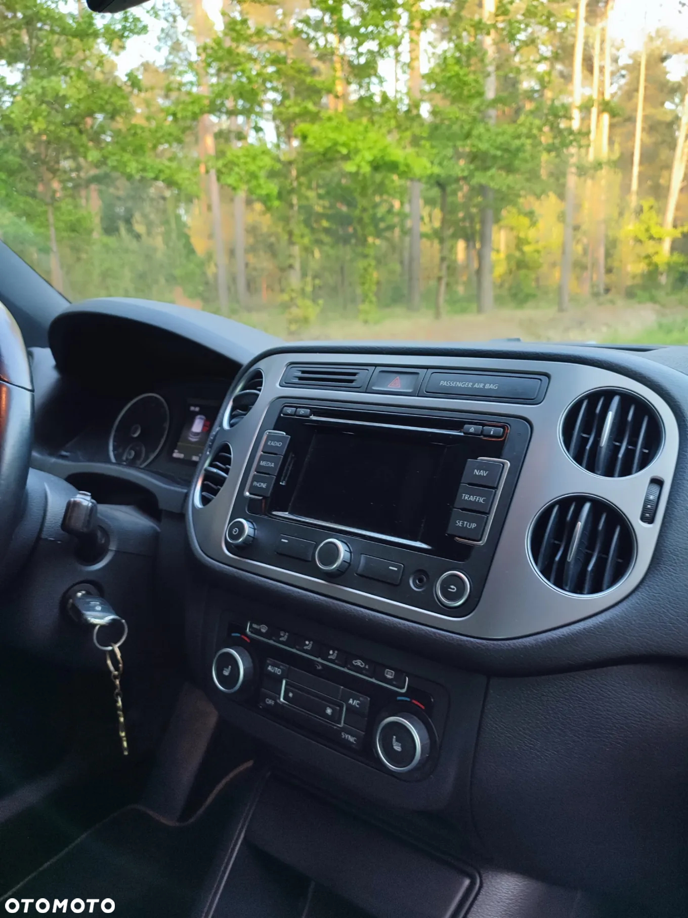 Volkswagen Tiguan 1.4 TSI DSG BlueMotion Technology Lounge Sport & Style - 29