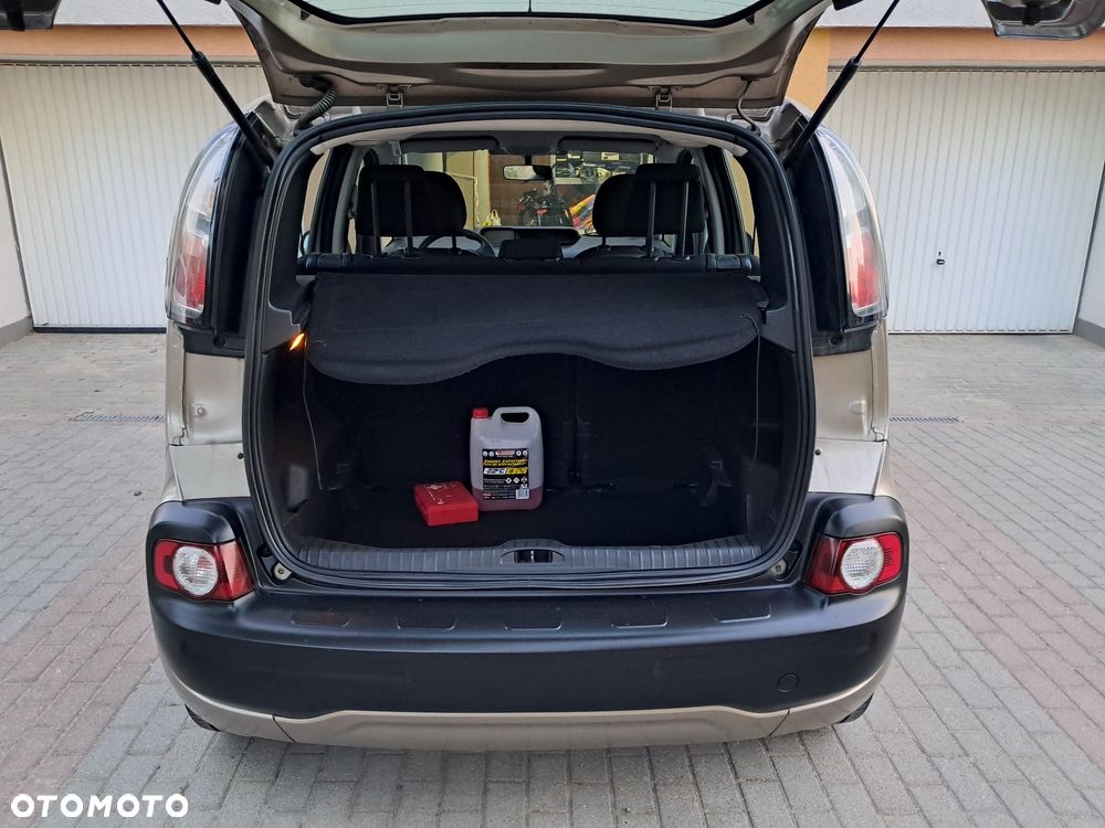 Citroën C3 Picasso 1.4i Attraction - 11