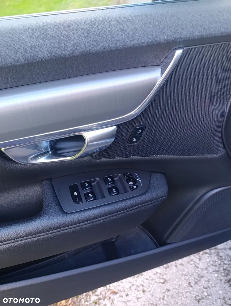 Volvo V90 D3 Momentum Pro - 13