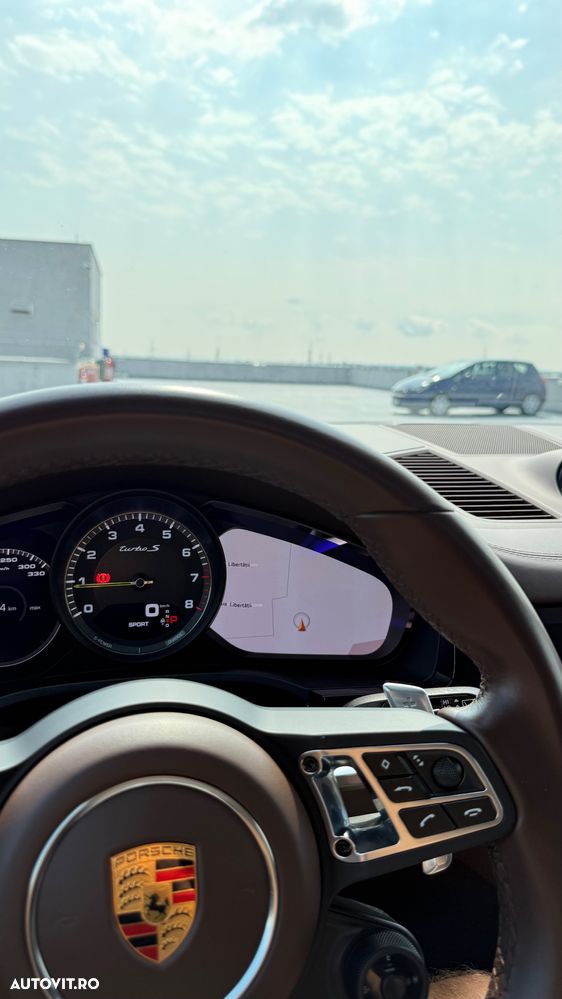 Porsche Cayenne Turbo Tiptronic S - 26