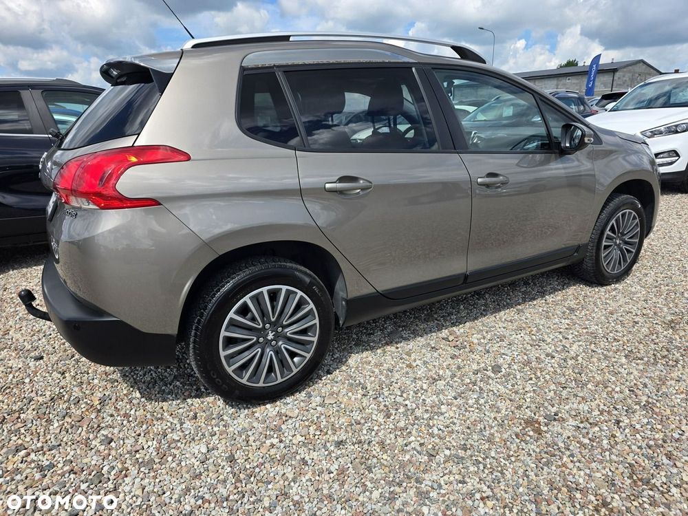 Peugeot 2008 1.2 Pure Tech Active - 7