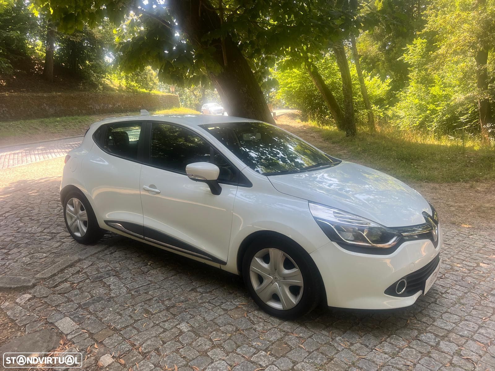 Renault Clio 1.5 dCi Comfort - 1