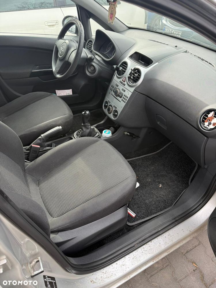 Opel Corsa 1.0 12V Essentia - 8