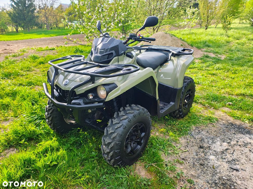Can-Am Outlander - 4