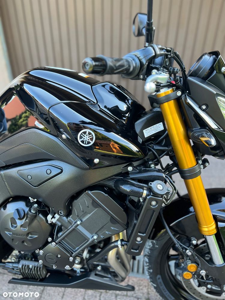 Yamaha FZ8 - 4