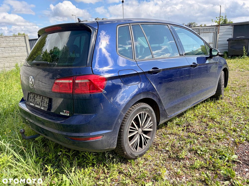 Volkswagen Golf - 3