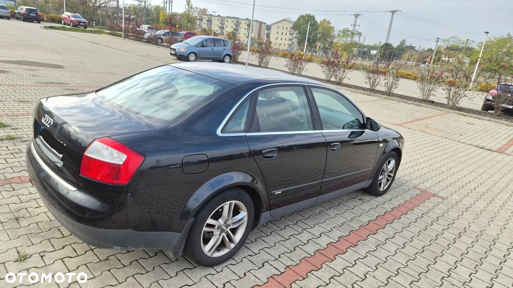 Audi A4 2003 photo 4