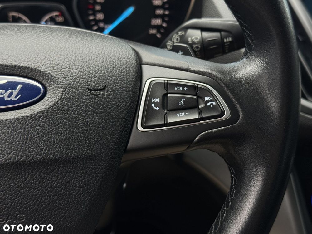 Ford Kuga 2.0 TDCi AWD Titanium - 25