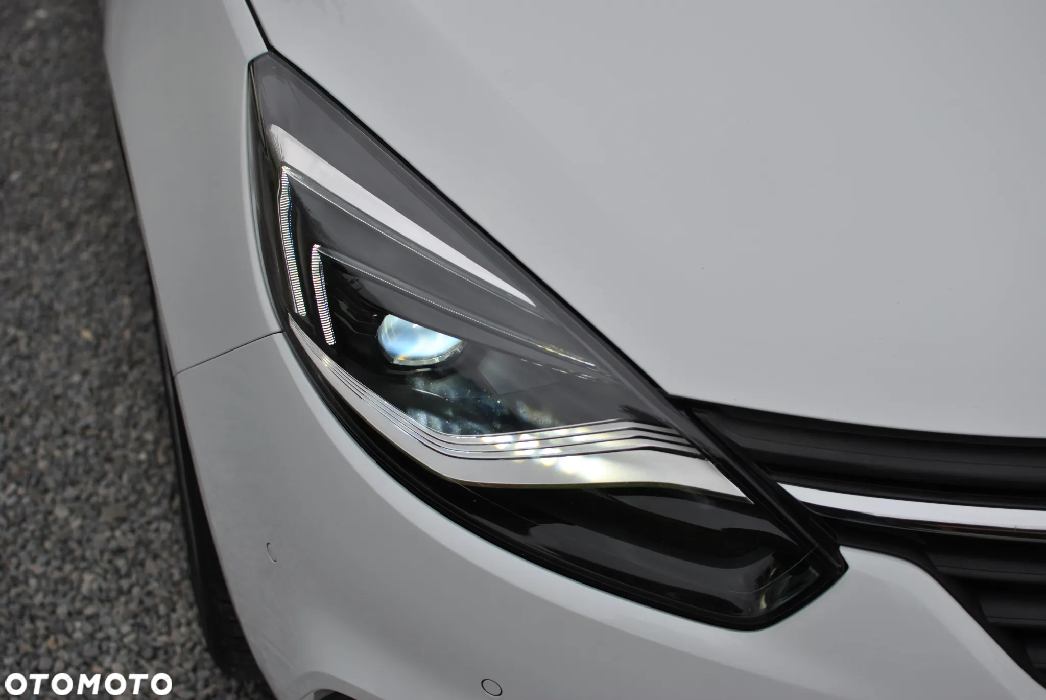 Opel Zafira 1.6 T SIDI Cosmo S&S EU6 - 19