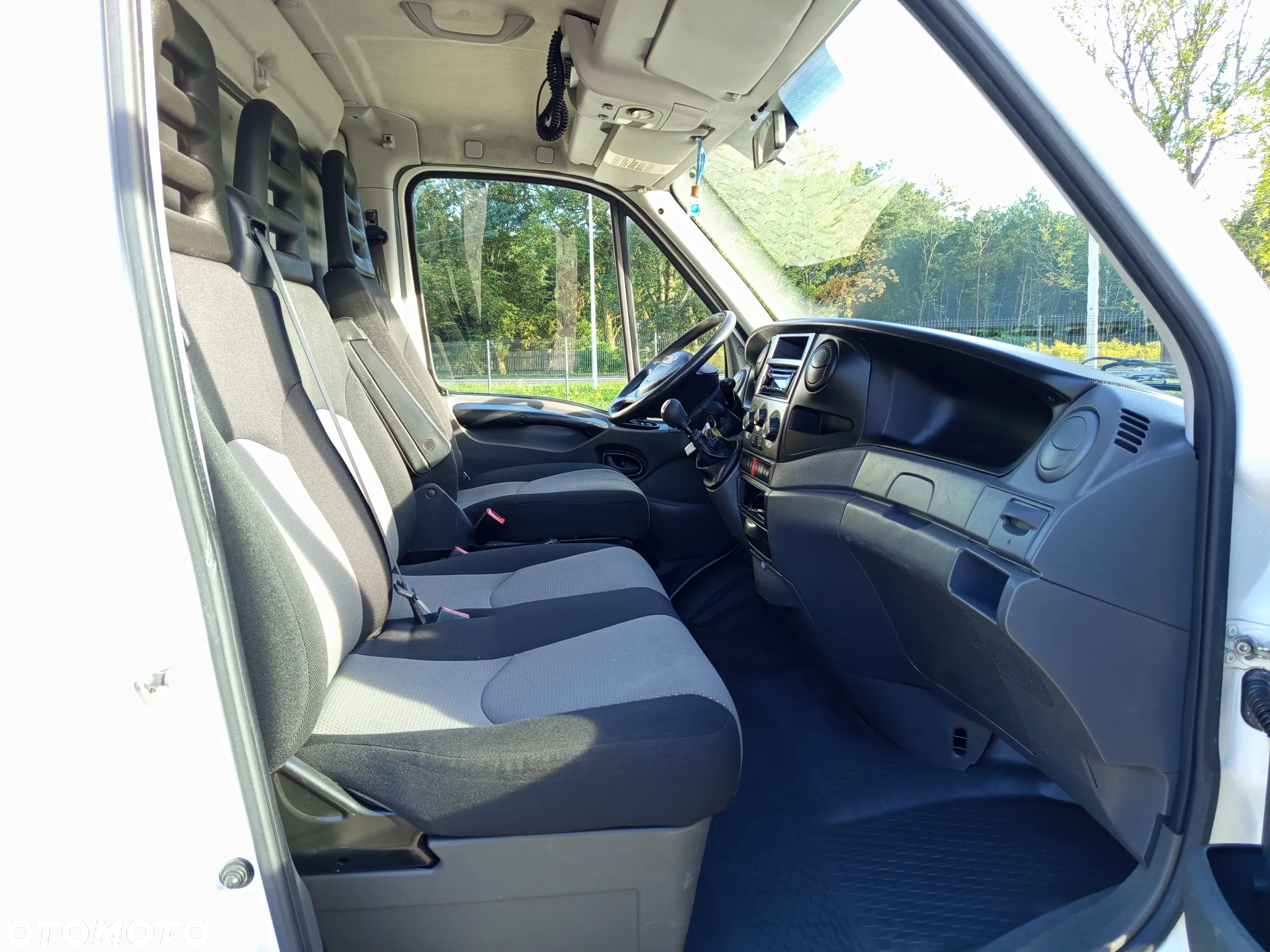 Iveco DAILY 35S180 EVV PRZEWÓZ POJAZDÓW DŁUGOŚĆ NAJAZDU 6,4 m KOŁA BLIŹNIAKI NR. 22 - 19