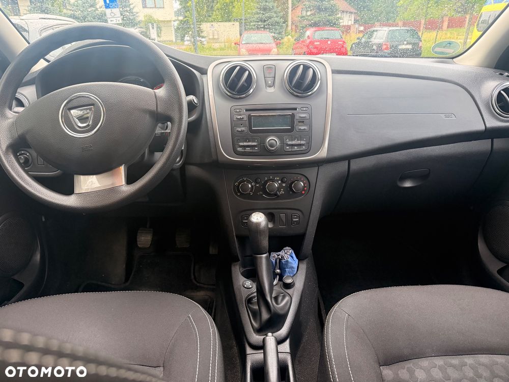 Dacia Sandero 1.2 16V 75 Laureate - 9