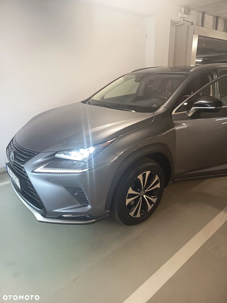 Lexus NX 300h F Impression AWD - 1