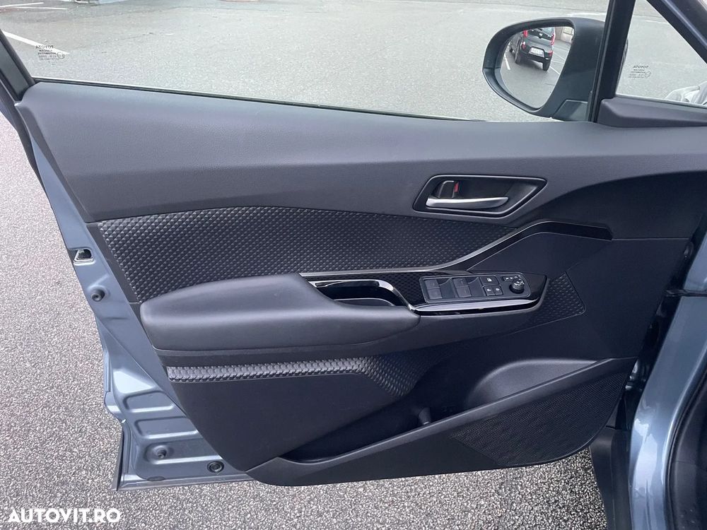 Toyota C-HR 1.8 HSD 122 CP 4x2 CVT Core - 13