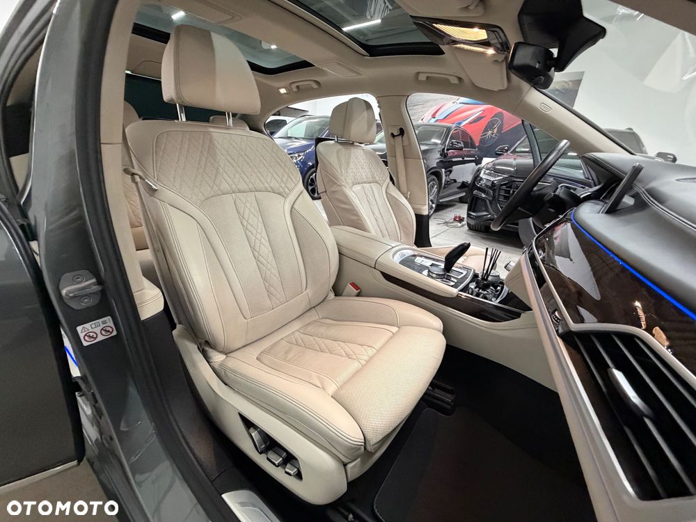 BMW Seria 7 - 23