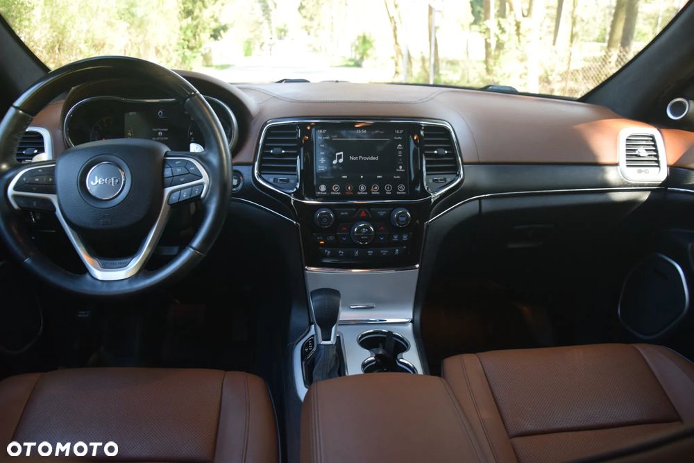 Jeep Grand Cherokee - 19