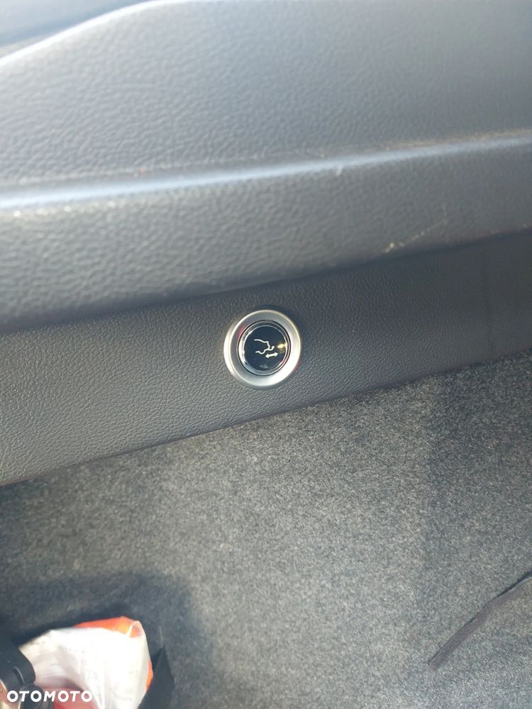 Ford Mondeo 2.0 TDCi Silver X (Amb.) - 33