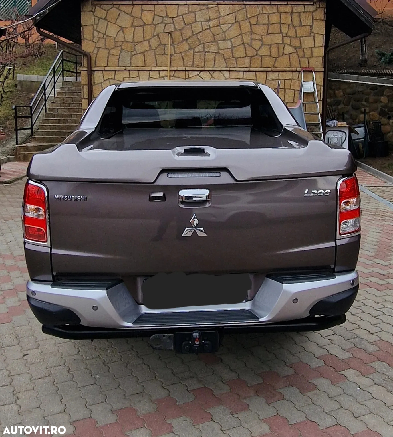 Mitsubishi L200 Double Cab 2.4 DI-D Intense Aut. - 2