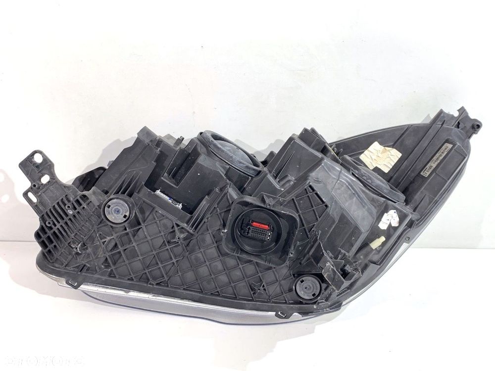 REFLEKTOR PRAWY PRZÓD XENON  FORD KUGA II (DM2) 2012 - 2022 1.5 EcoBoost 110 kW [150 KM] benzyna - 5