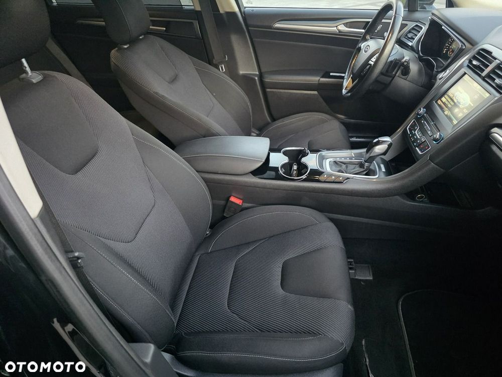 Ford Mondeo - 23