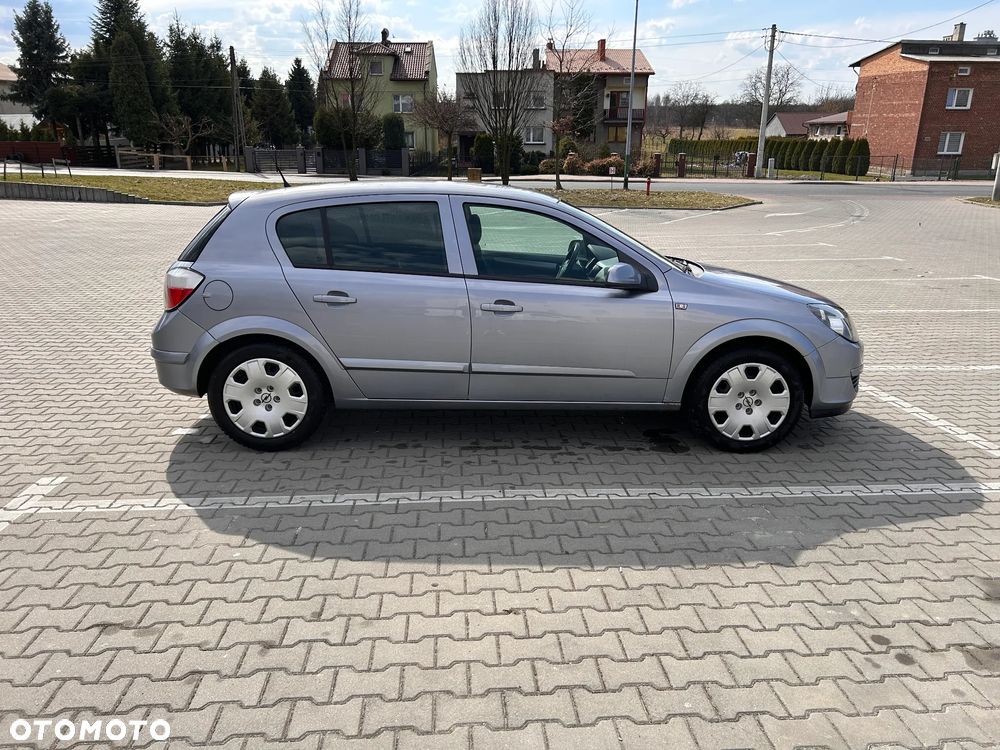 Opel Astra 1.7 CDTI Enjoy - 4