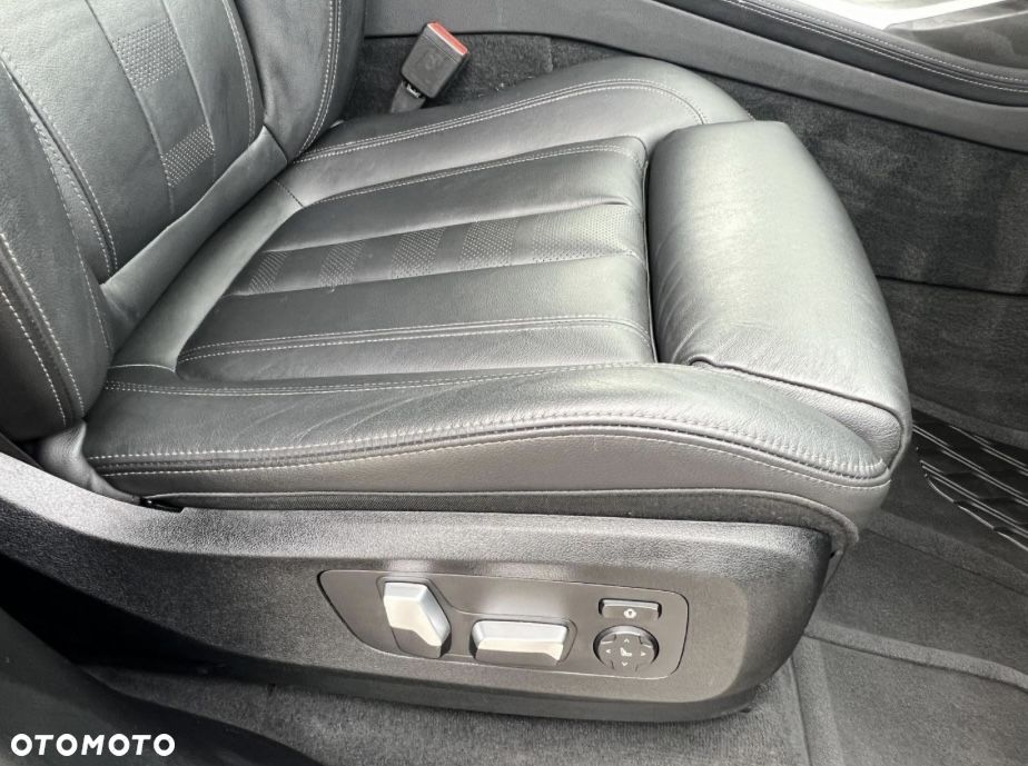 BMW X7 xDrive40i sport - 28