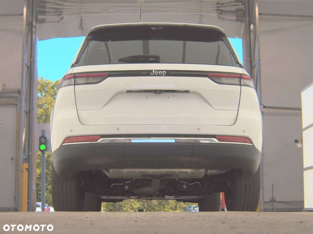 Jeep Grand Cherokee - 7
