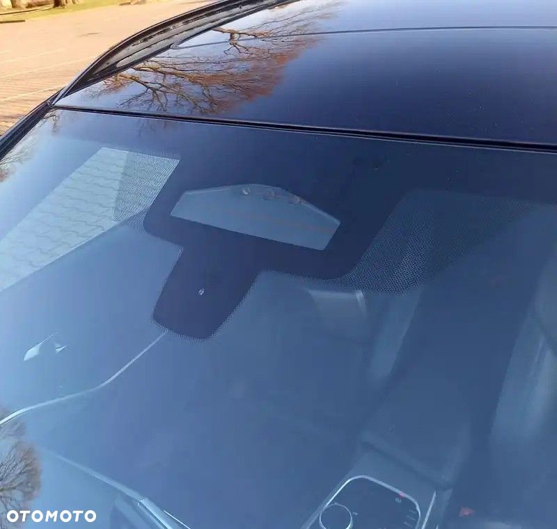 BMW Seria 3 330e xDrive M Sport sport - 3