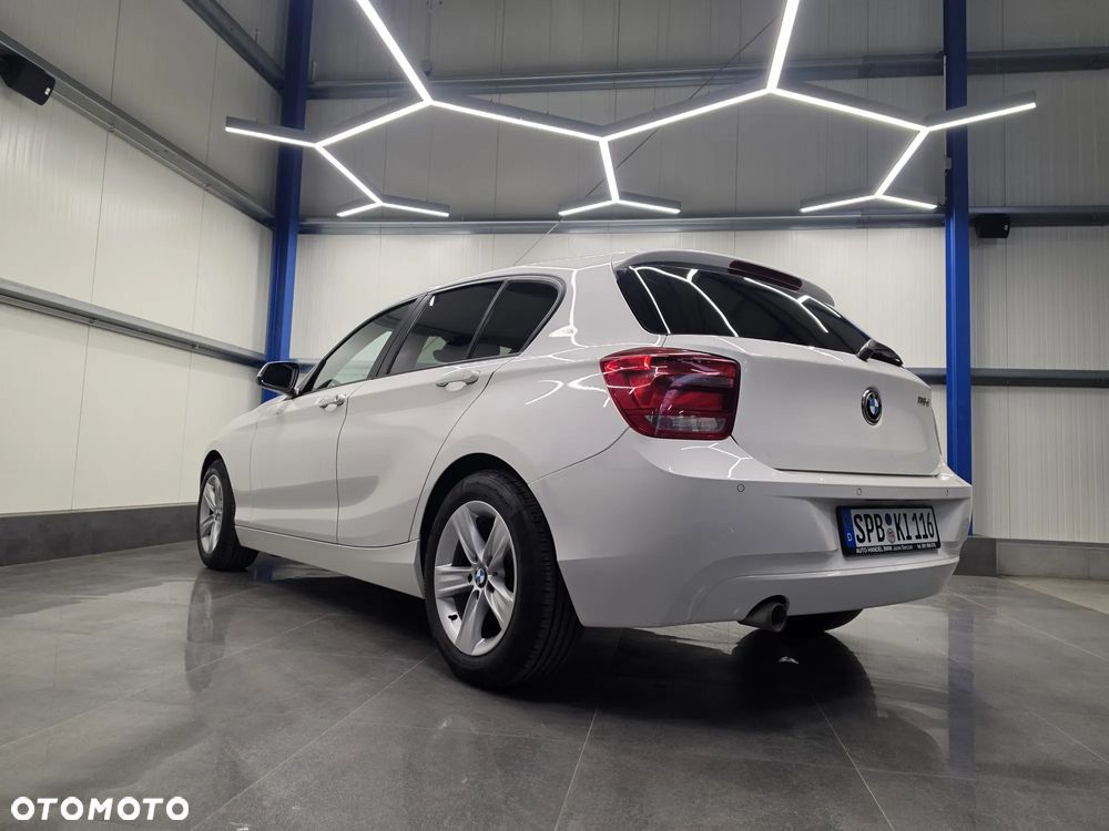 BMW Seria 1 116d DPF - 16